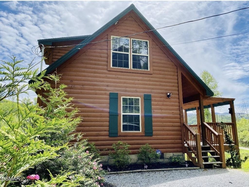 306 N Circle Drive, Gatlinburg
