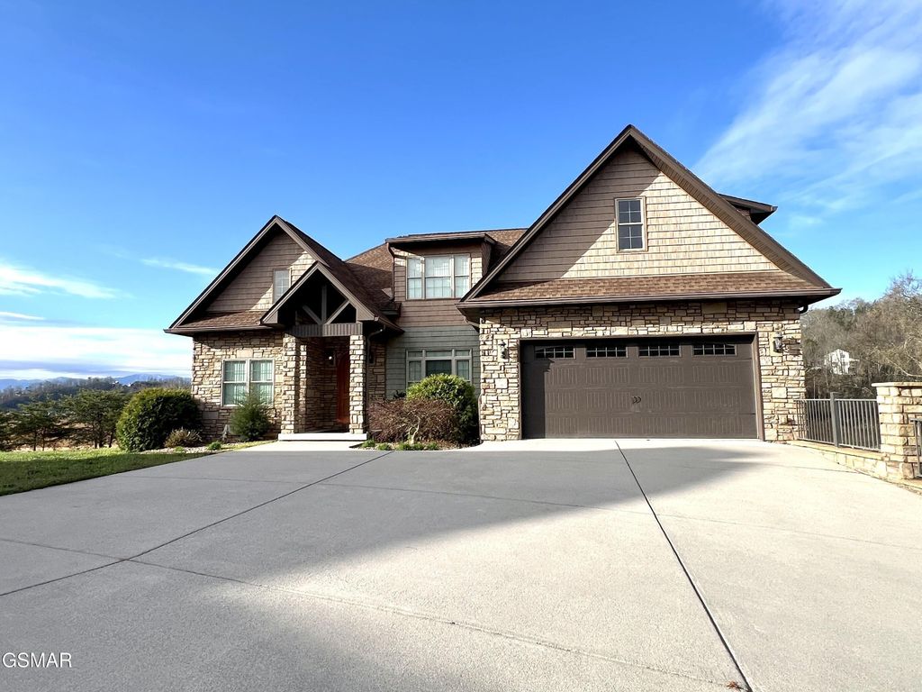 614 Watercrest Lane, Dandridge