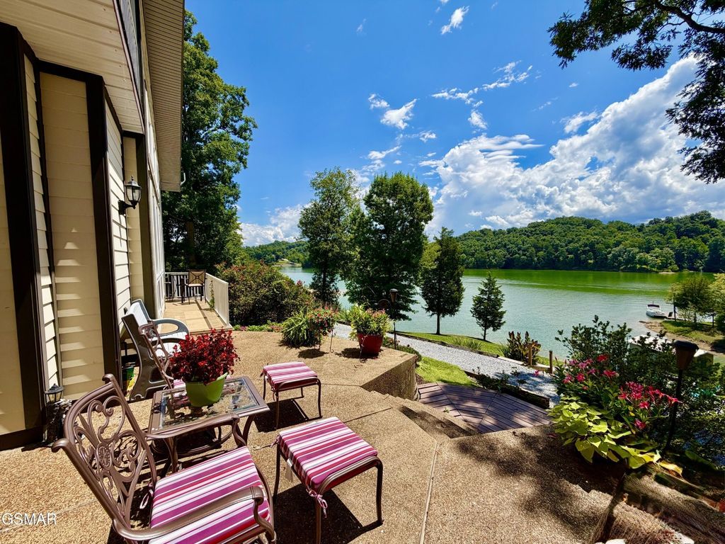 1910 Laramie Trail, Dandridge