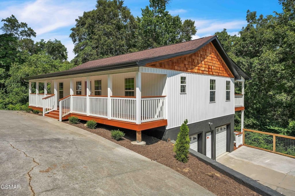 334 Amolee Lane, Sevierville
