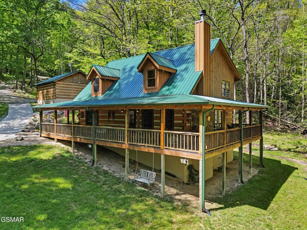 1053 Big Buck Trail, Townsend