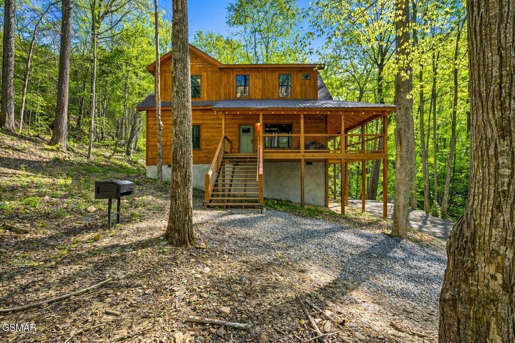 3045 Jones Creek Lane, Sevierville