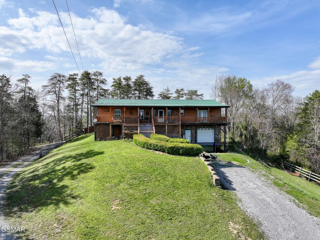 2440 Levee Way, Sevierville