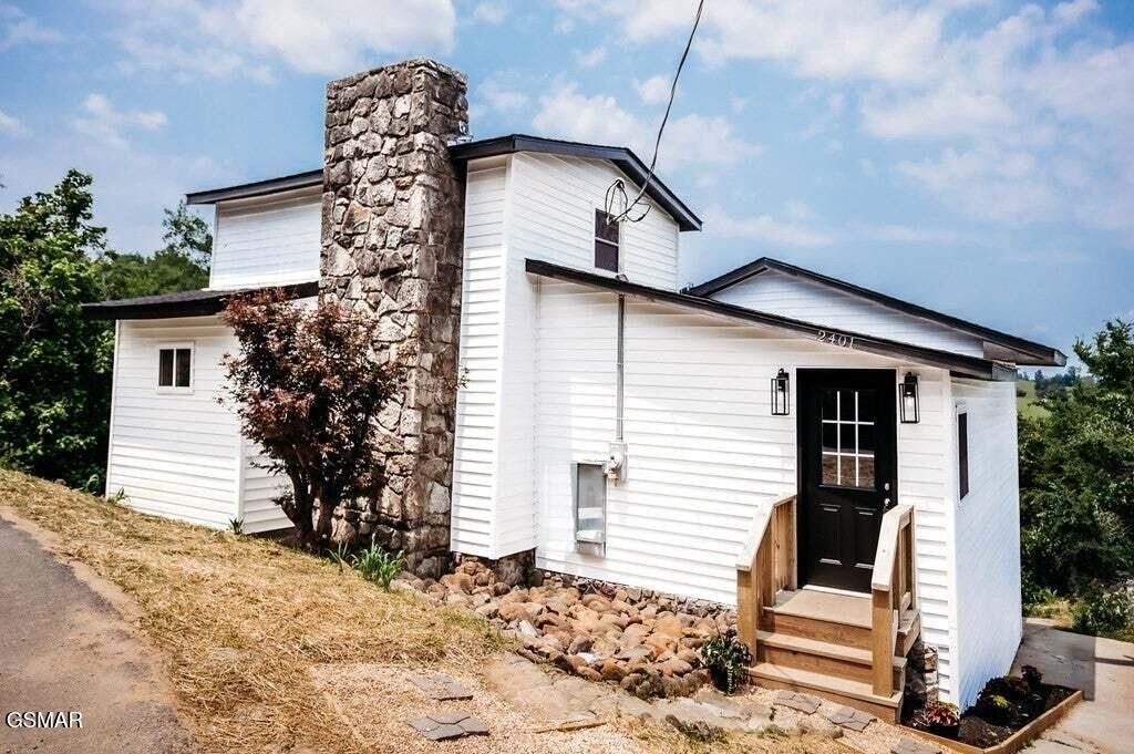 2401 Top View Circle, Sevierville