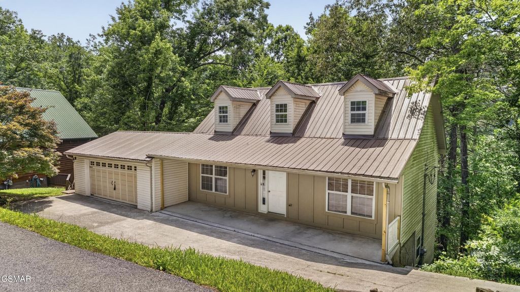 644 Monte Wood Circle, Pigeon Forge