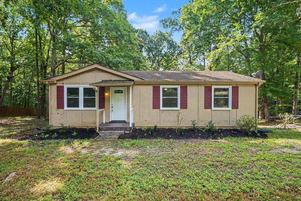 2117 Ferry Rd, Clarksville