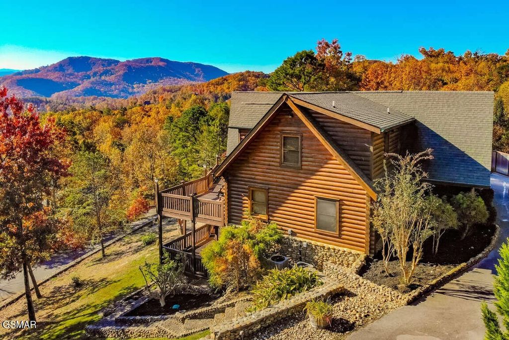 2748 Cats Paw Lane, Sevierville