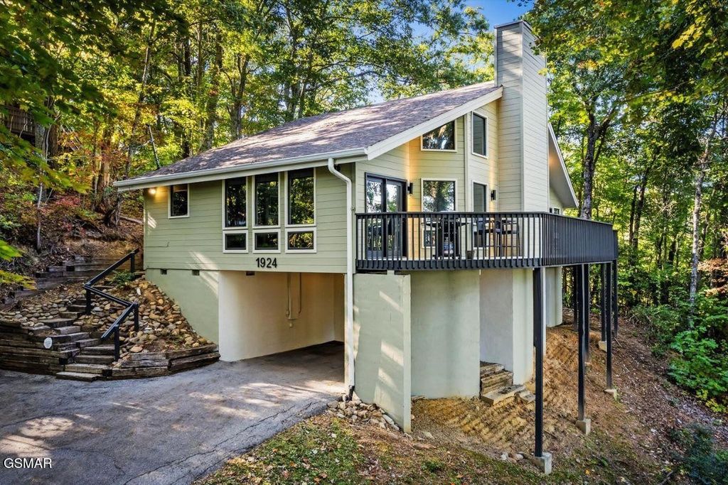 1924 E Arolla Court, Gatlinburg
