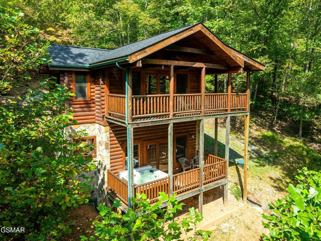 4062 Chamberlain Lane, Sevierville