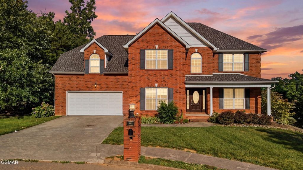 8342 Bay Garden Lane, Knoxville