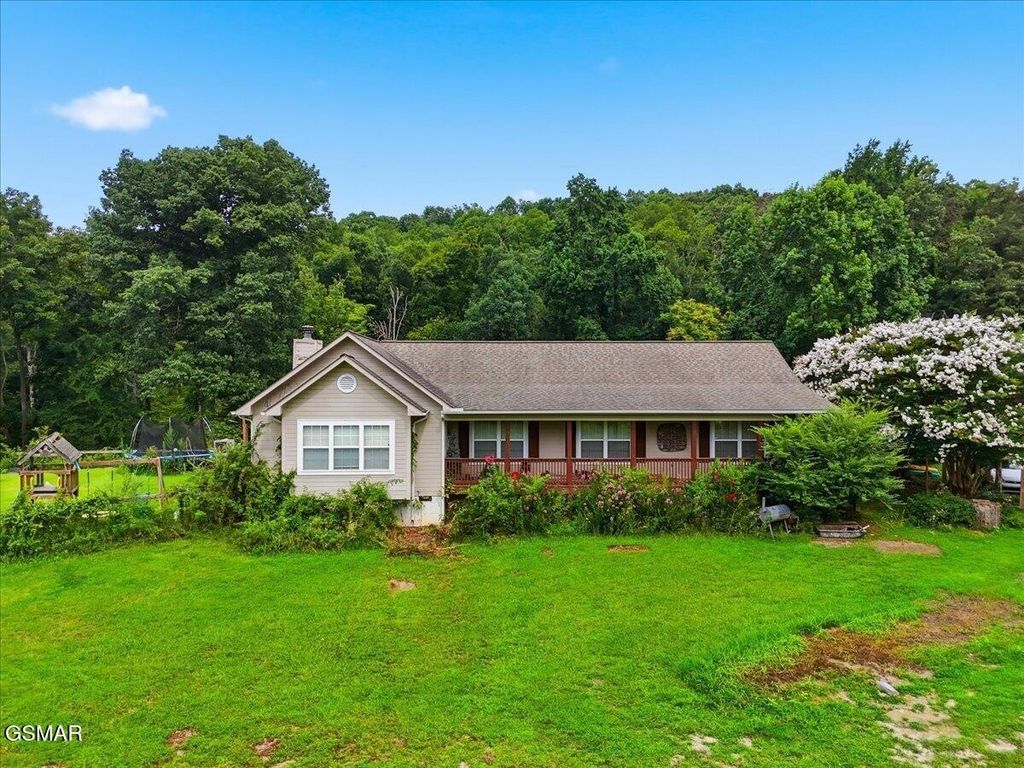1055 Swannsylvania Road, Dandridge