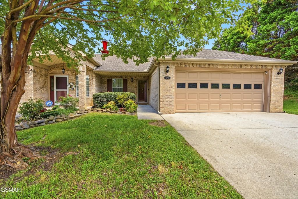 10703 Admiral Bend Way, Knoxville