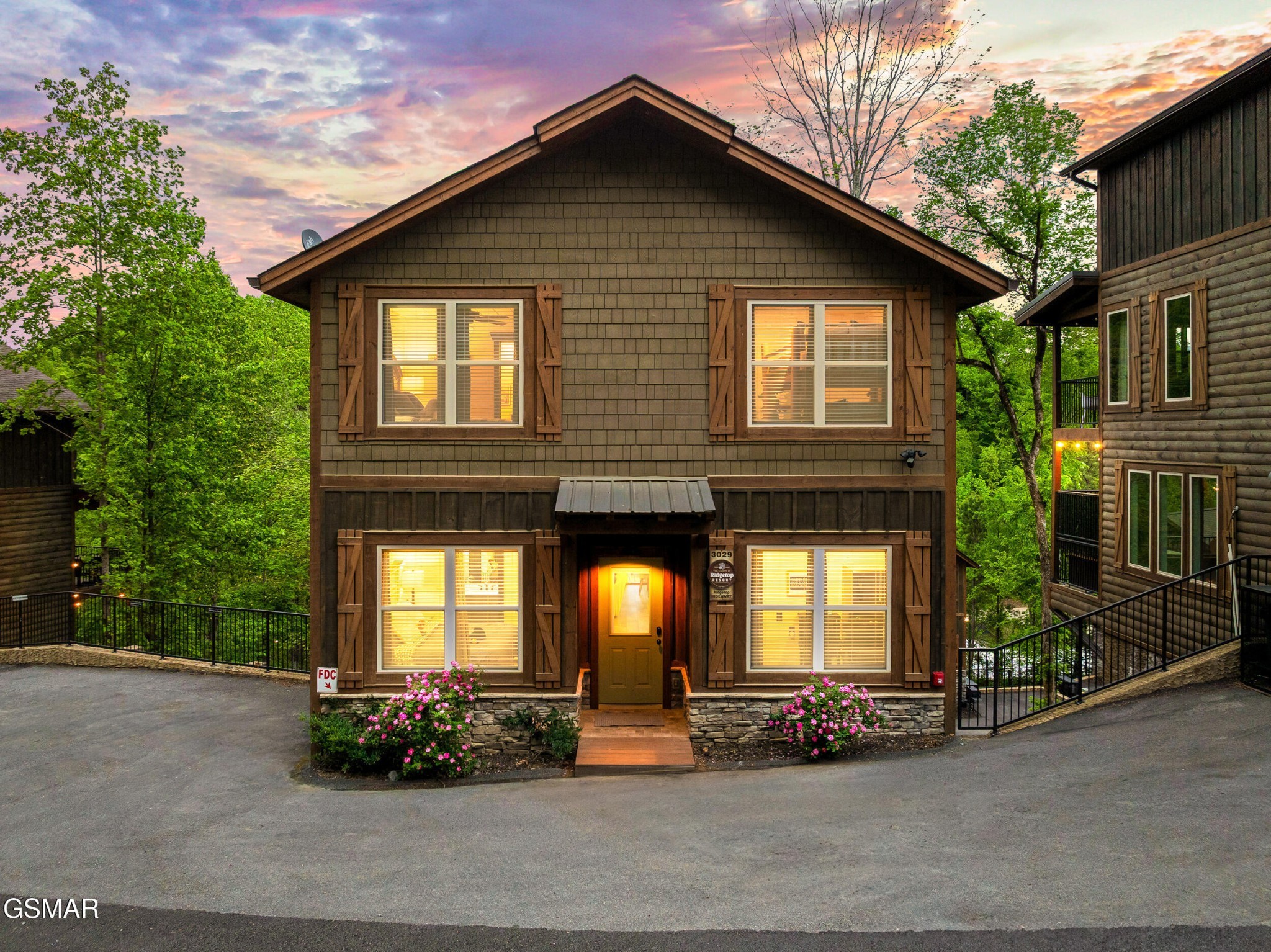 Photo of Listing #3591747
