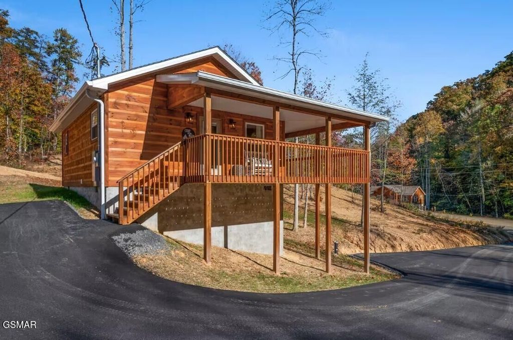 2109 Bluff Ridge Road, Sevierville