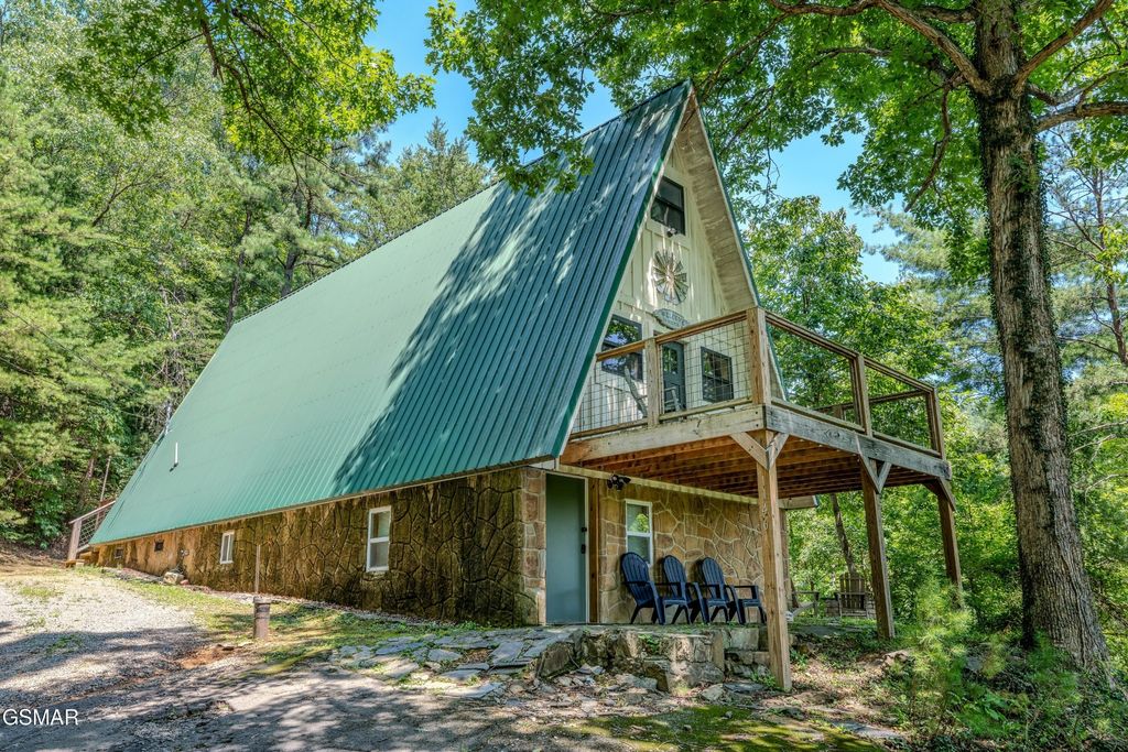 1146 Pine Mountain Road, Sevierville