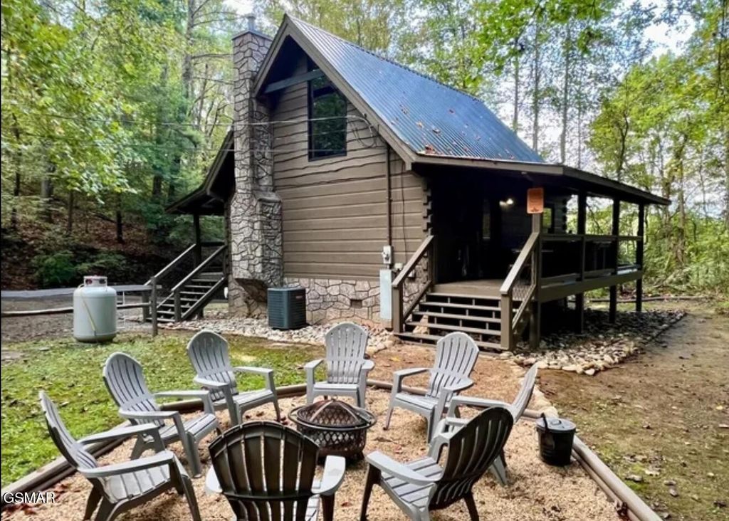 1060 Sunrise Boulevard, Sevierville