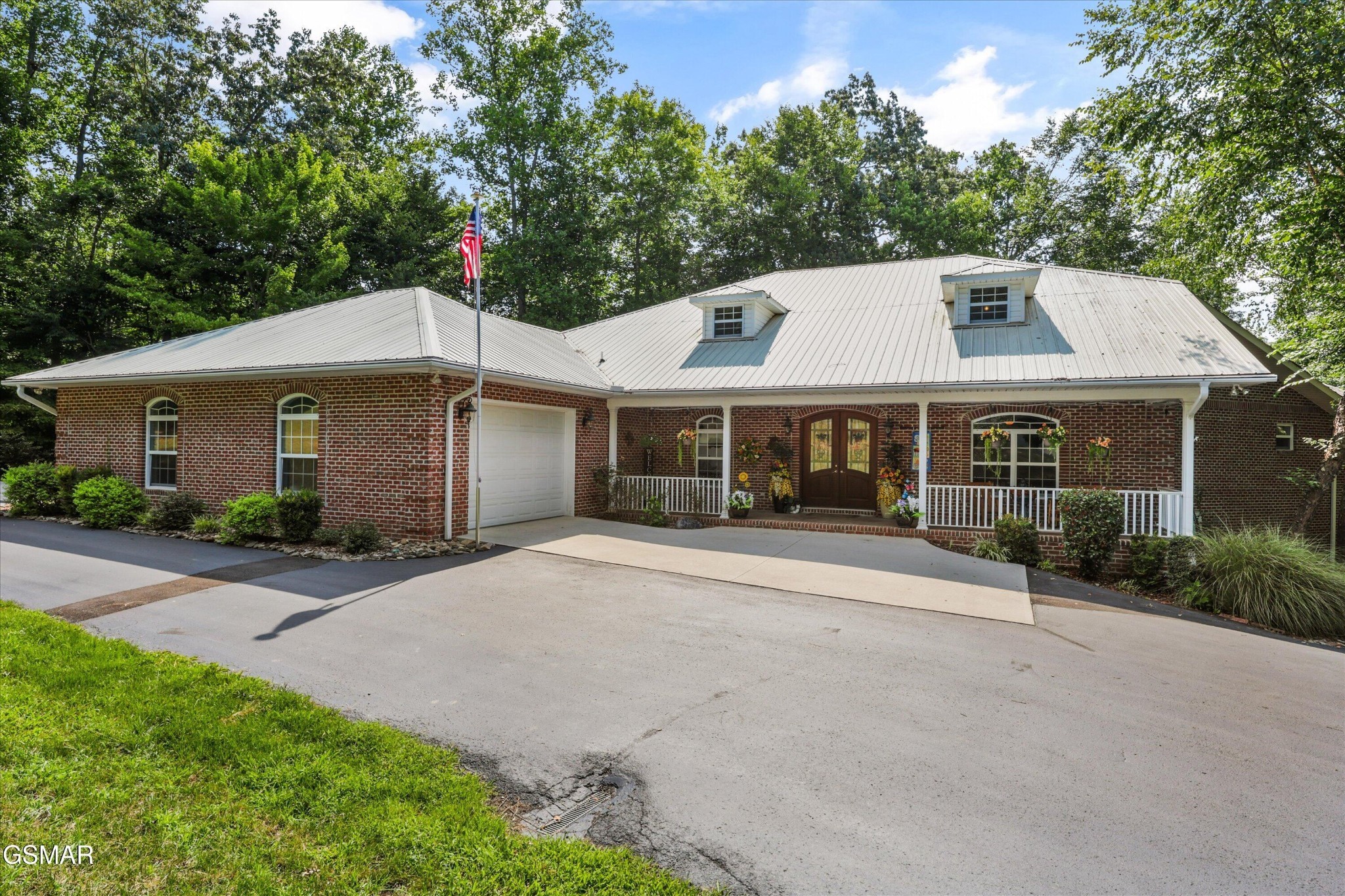 Photo of Listing #3591818