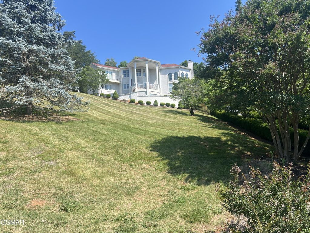 3354 Bentwood Drive, Kodak