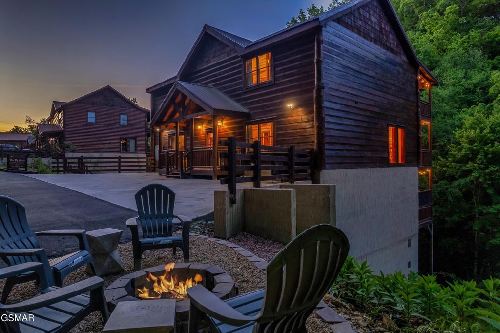 2765 Green Mountain Way, Sevierville