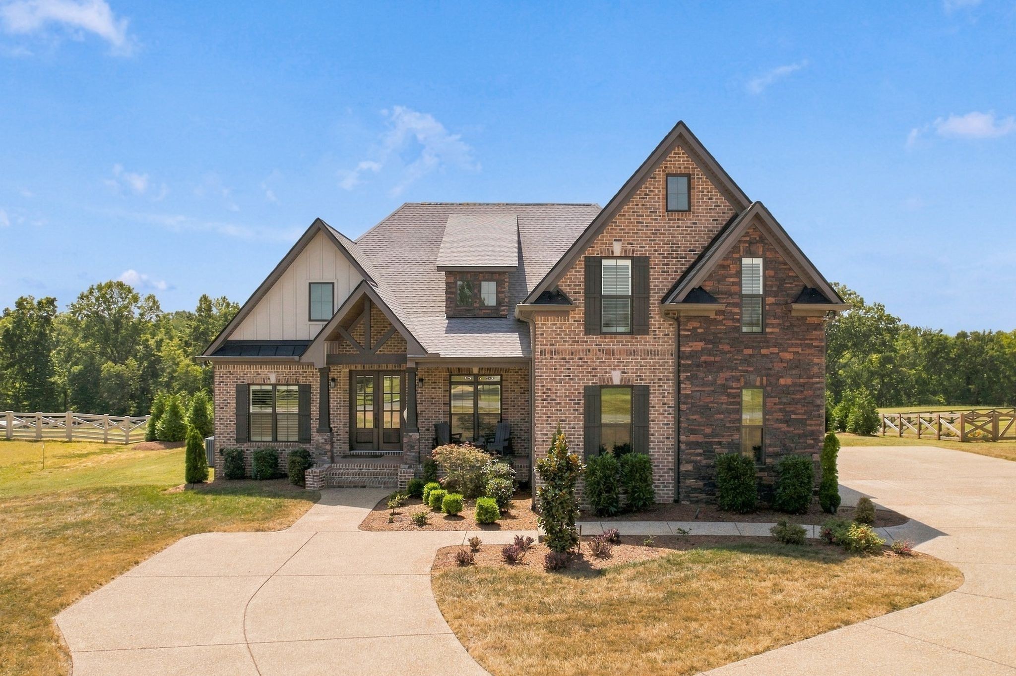 Photo of Listing #3591893
