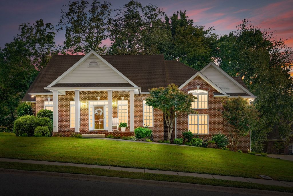 812 Brooke Valley Trce, Clarksville