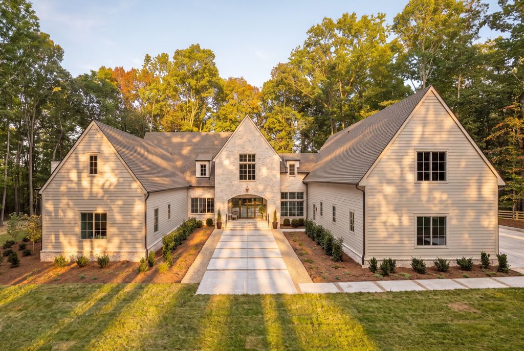 5900 Pinewood Rd, Franklin