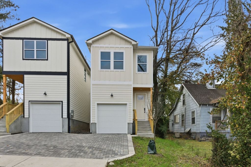 2235 Cruzen St, Nashville