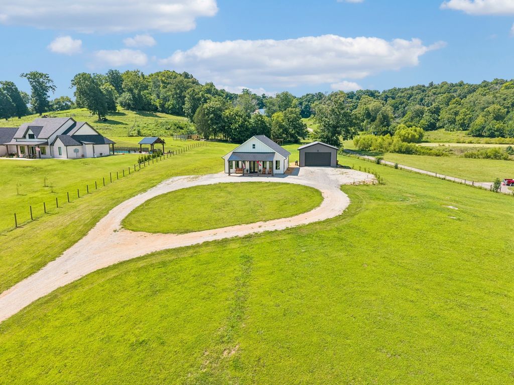 1574 Roy Sellers Rd, Columbia