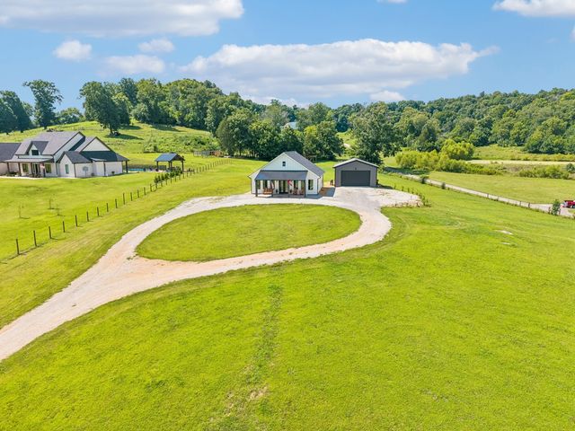 1574 Roy Sellers Rd, Columbia