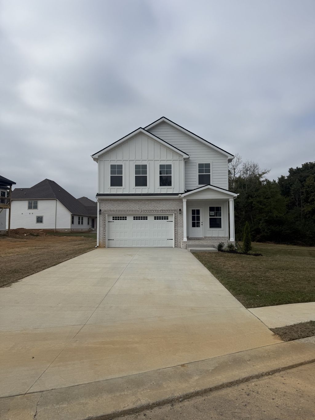 350 Hereford Farms, Clarksville