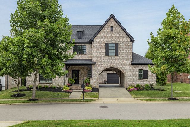 724 Fontwell Ln, Franklin