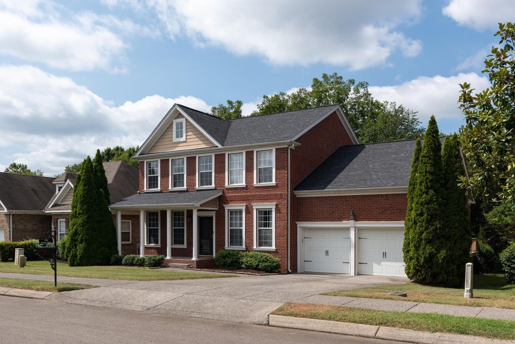 1018 Aenon Cir, Spring Hill