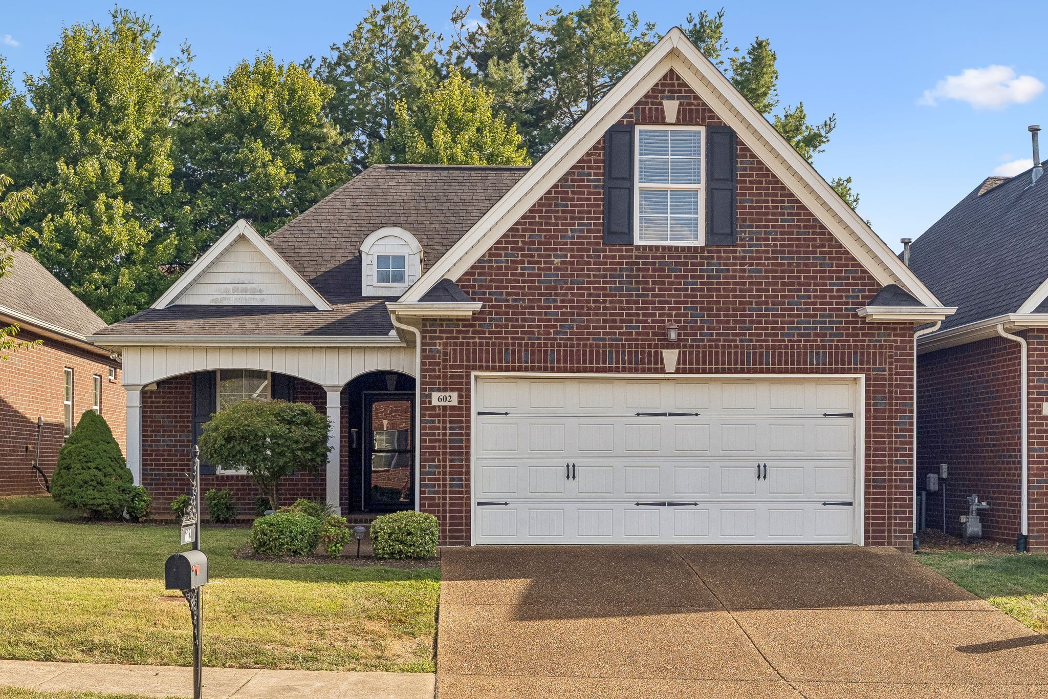 Photo of Listing #3592087