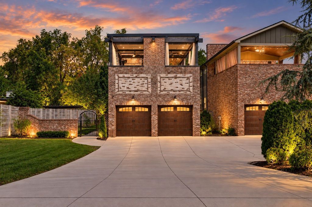 959 Caldwell Ln, Nashville