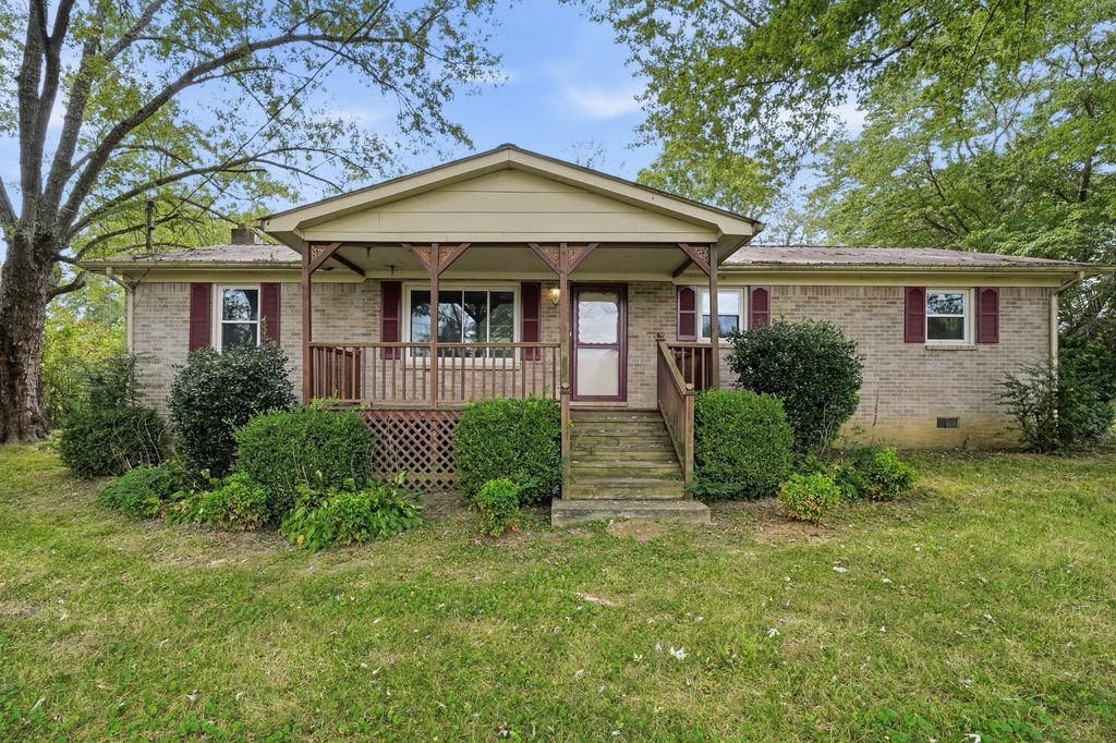 276 Circle Hill Dr, McMinnville