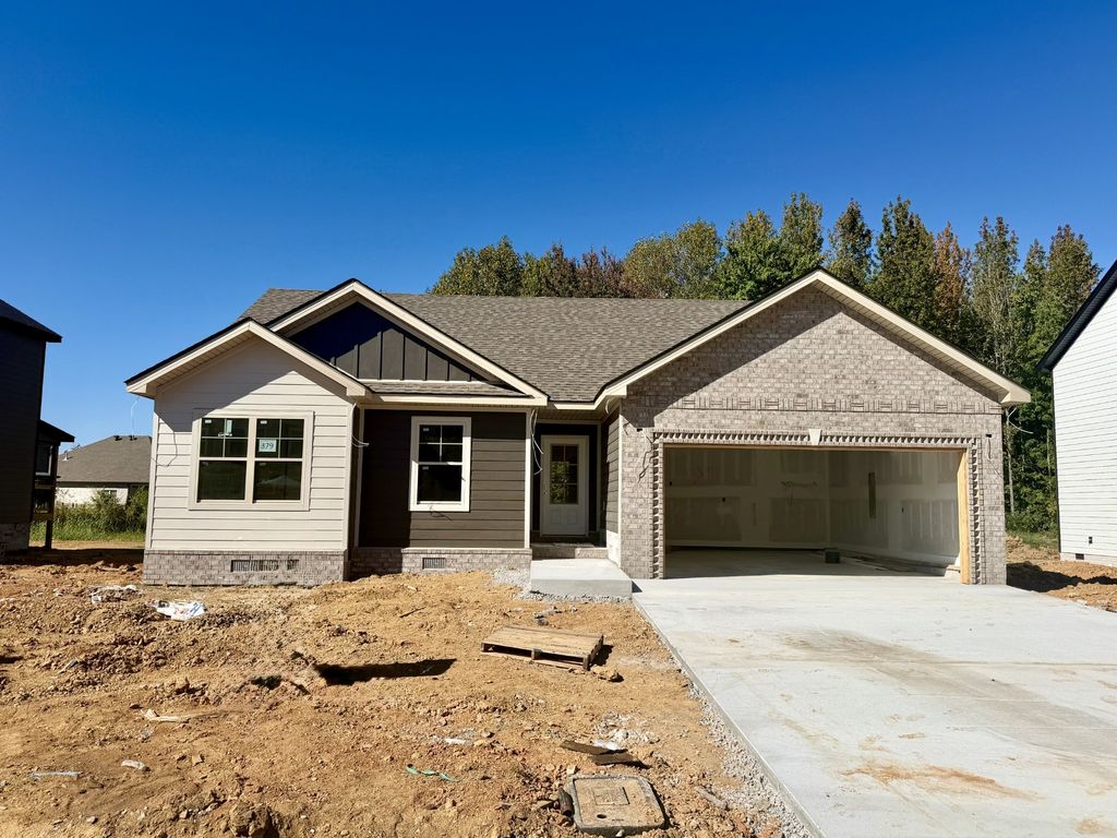 379 Hereford Farms, Clarksville