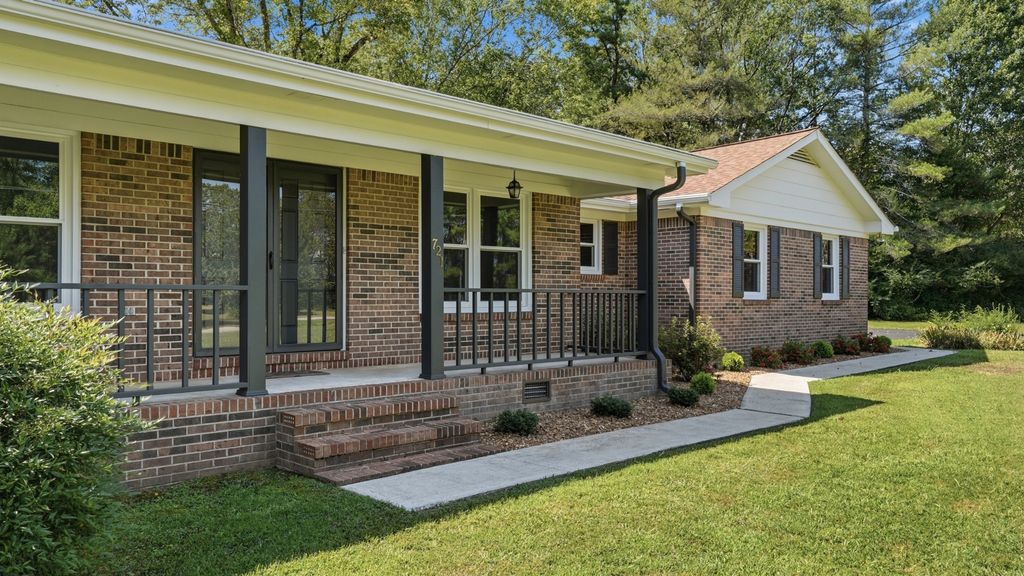 721 Turkey Creek Dr, Tullahoma
