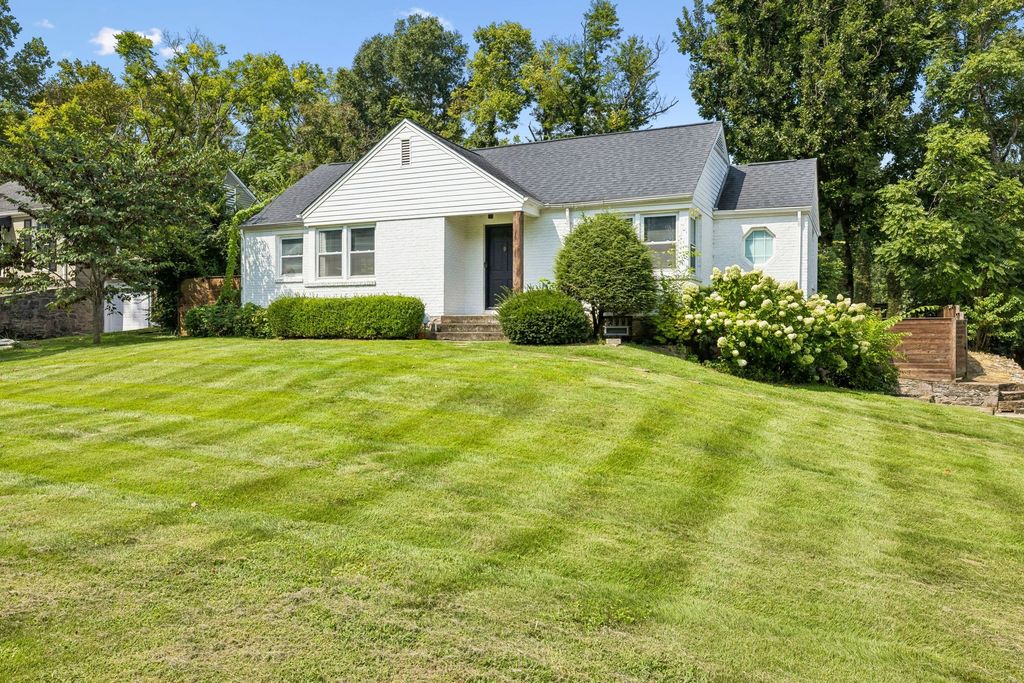 3613 General Bate Dr, Nashville