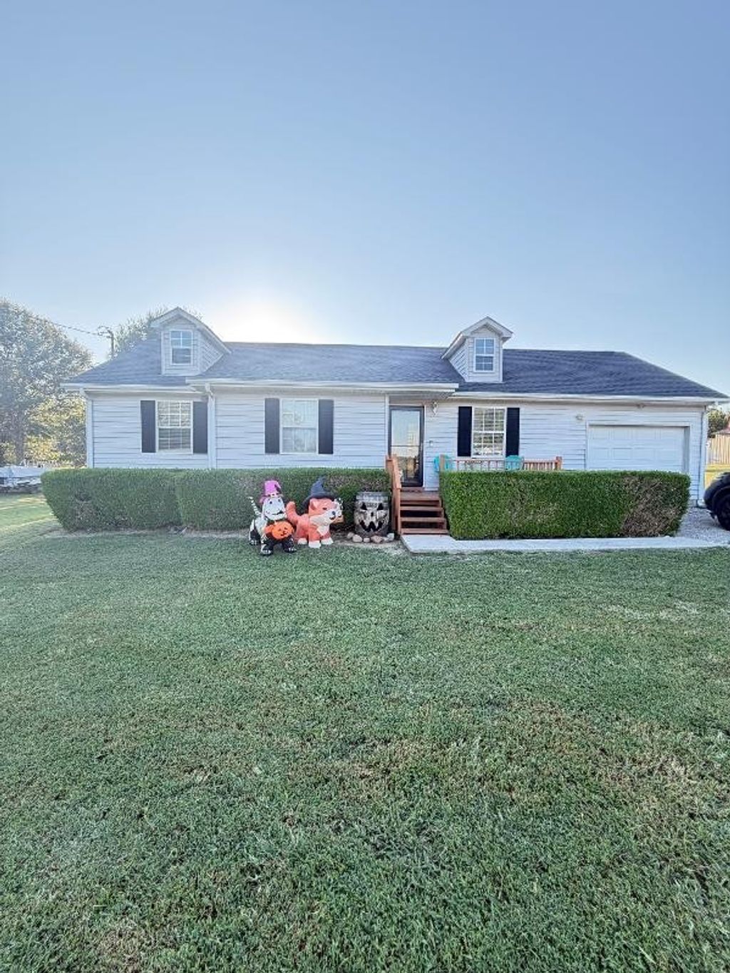 89 N E St, Hillsboro