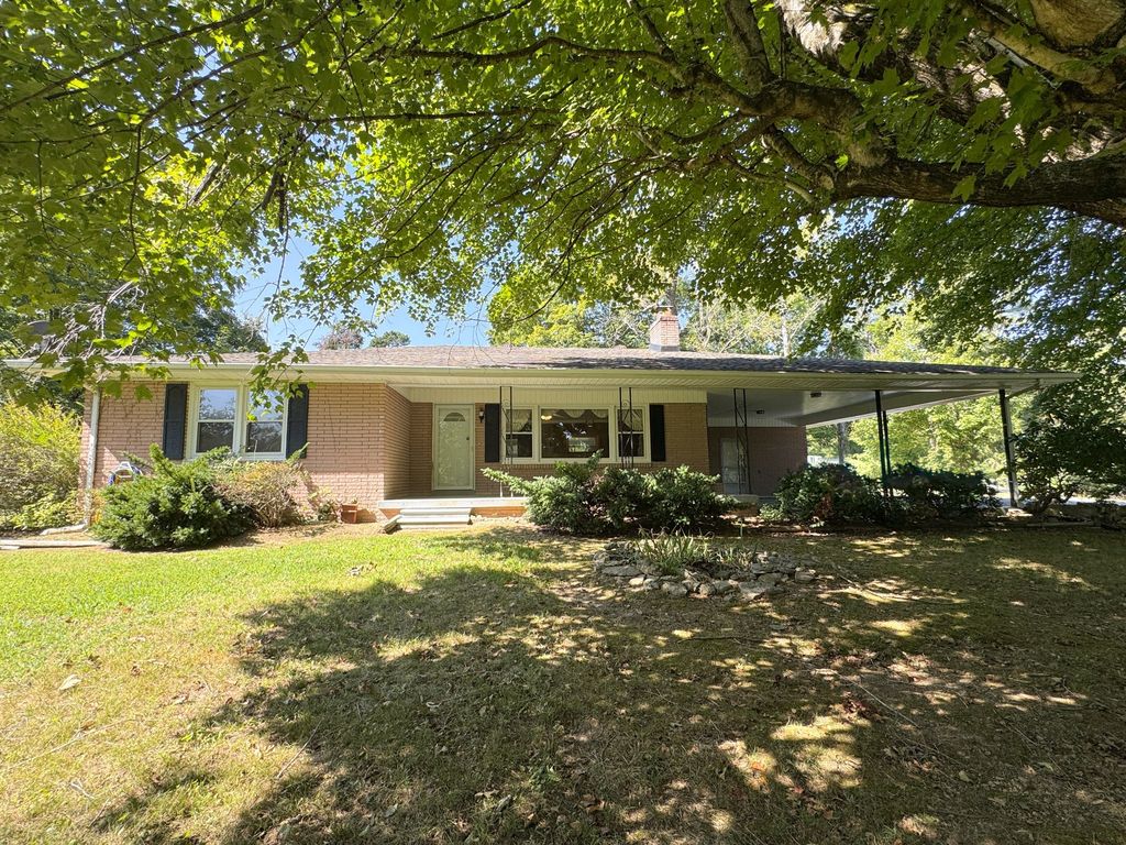3025 Old Highway 31 E, Westmoreland