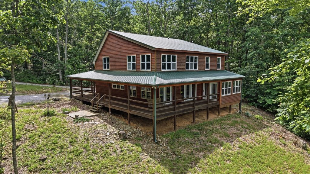 705 N Campbell Rd, Altamont
