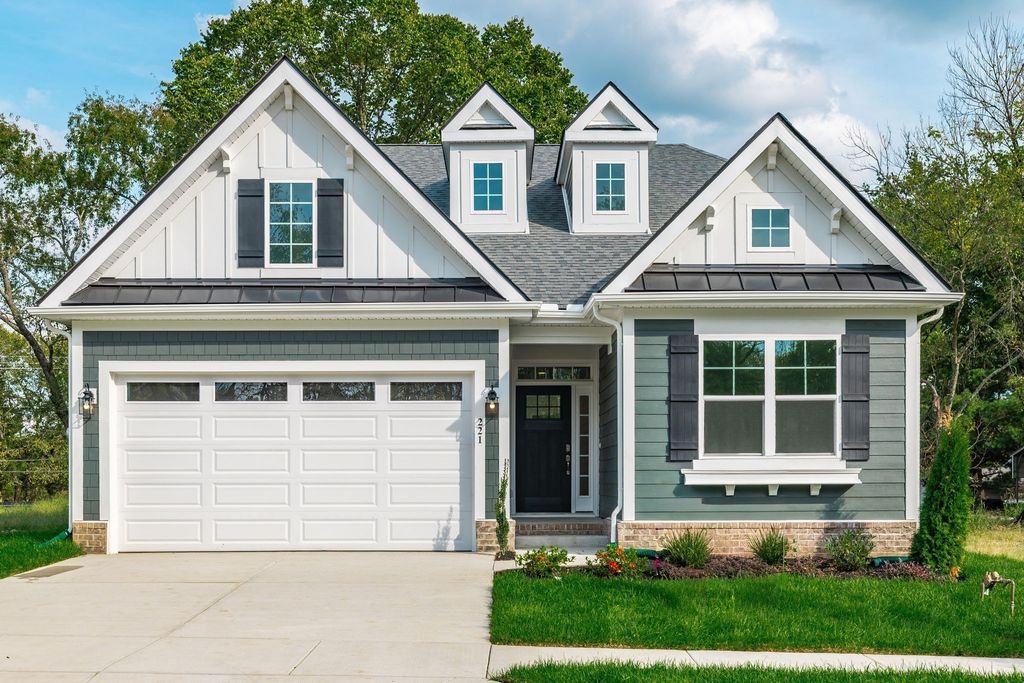 221 Crown Gardens Ct, Hermitage