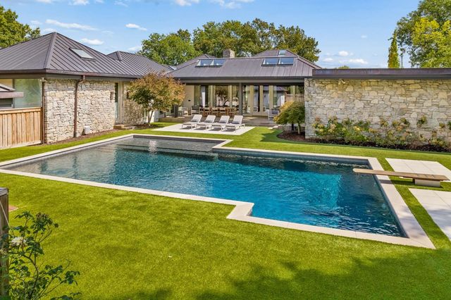 6210 Hickory Valley Rd, Nashville