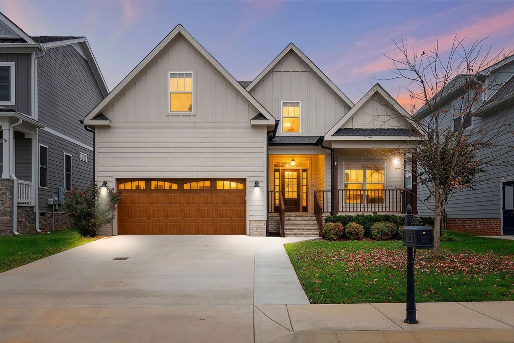 70 Lake Life Court, Winchester