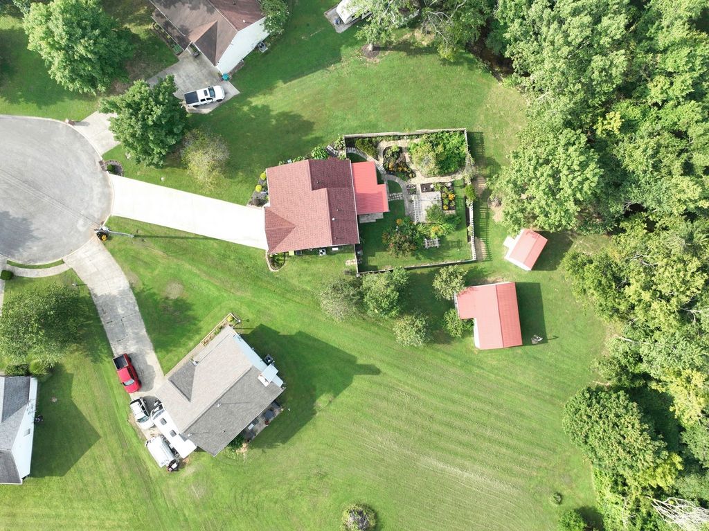 127 Pleasant Ln, White House