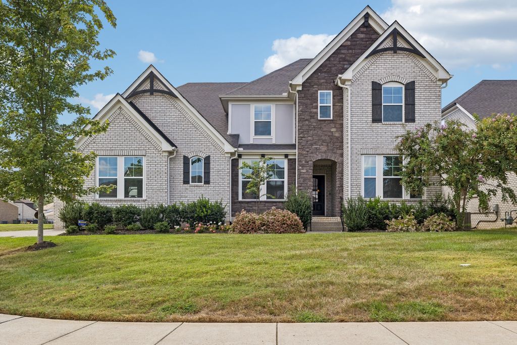 2524 Whitlock Trl, Nolensville
