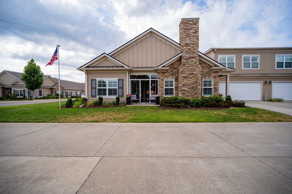 2342 Stonecenter Ln, Murfreesboro