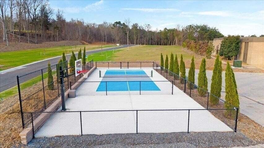 Photo of Listing #3592800