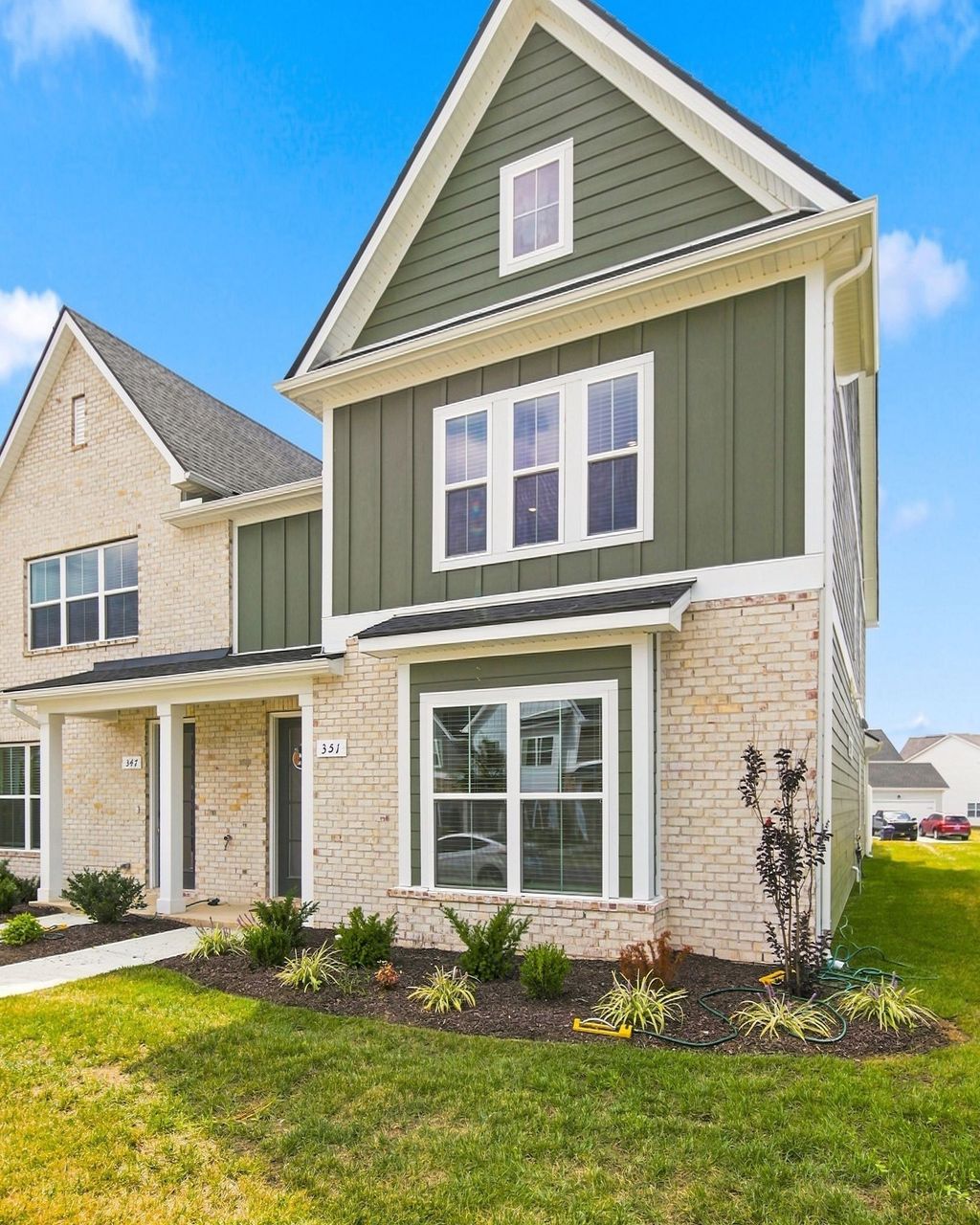 351 Greystone Lee Blvd, Smyrna