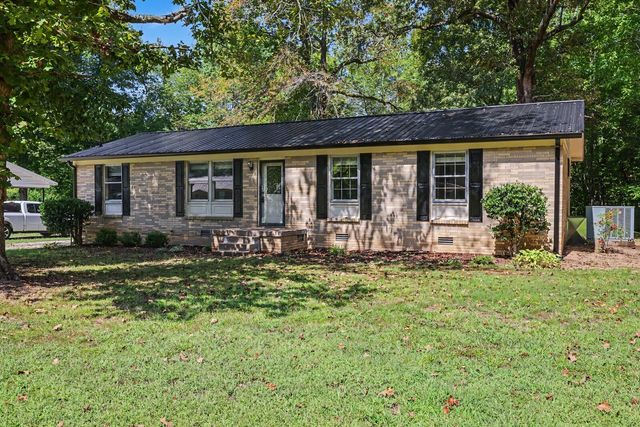761 Cherokee Dr, New Johnsonville